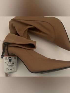 Half boot from Zara ton color very sexy never wear size 41 with tag